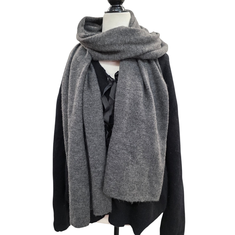 Zara Charcoal Gray Wool Scarf